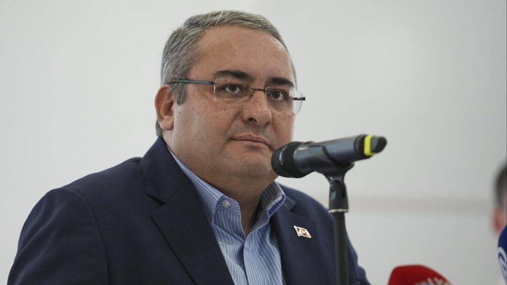 Ankara suya gömüldü: Algı peşine düşen Sözcü’ye Mesut Özarslan’dan sert tepki